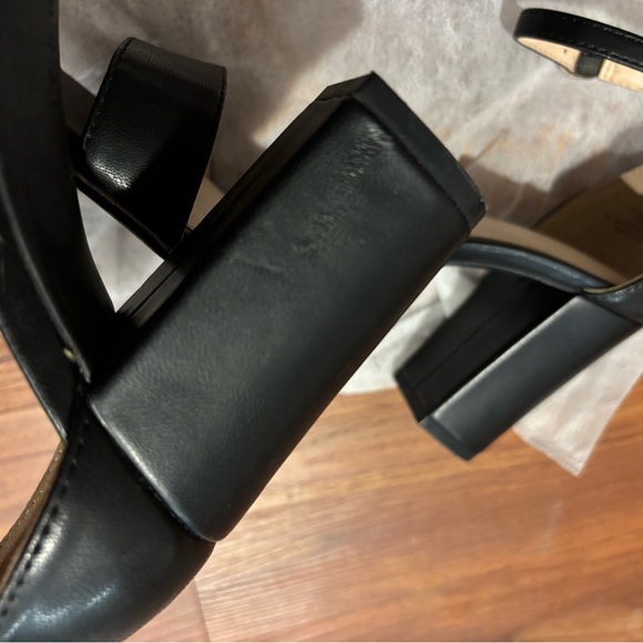 Kelly & Katie Black Heeled Sandals 9w - Picture 5 of 5